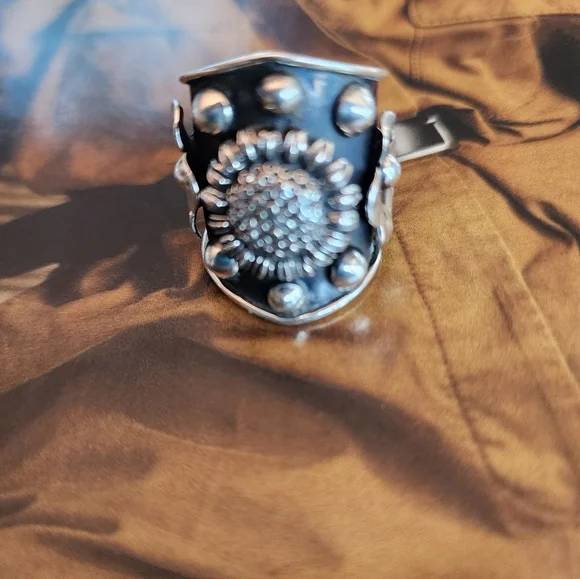 Sterling Silver Floral & Sun Flower Statement Ring~ FITS 7-9 Adjustable